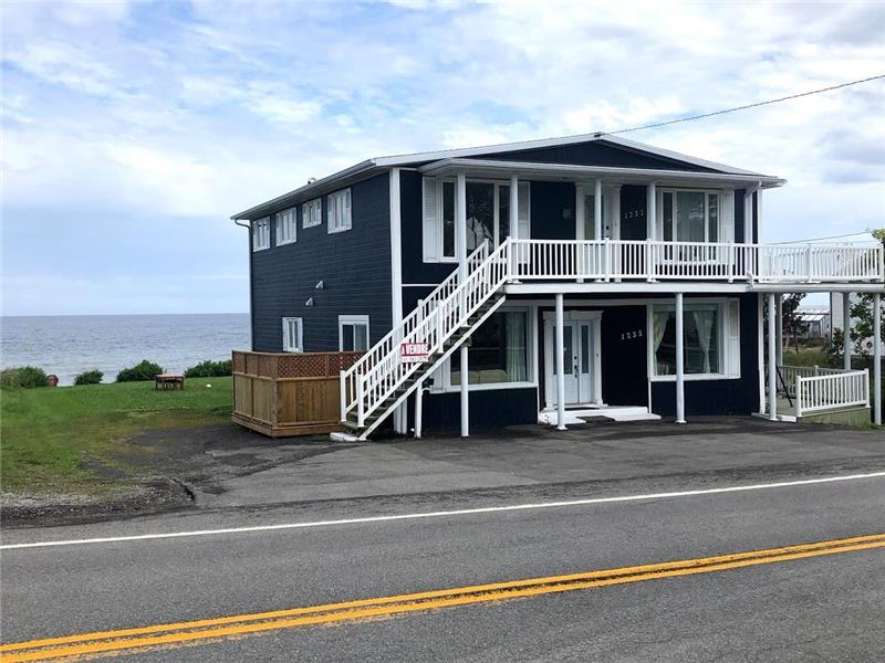 Maison Claudette sur mer 3 1/2 with solarium