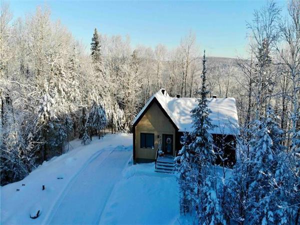 Le St-Khöme Ski, Spa, Foyer & accès au Lac