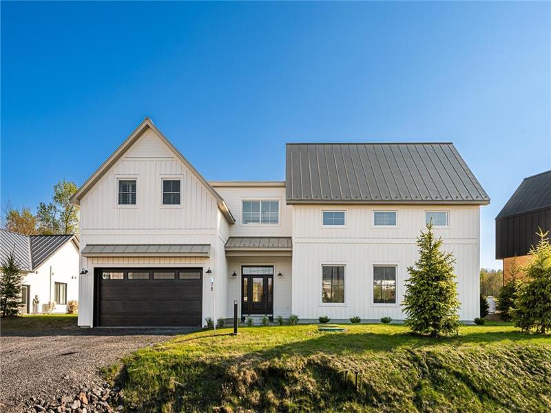 Maison pleine de charme au coeur du Lac-Brome