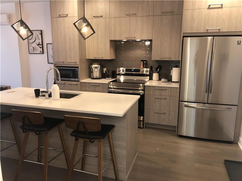 CONDO EN MONTAGNE VRAI SKI BIKE IN SKI BIKE OUT À BROMONT, À LOUER