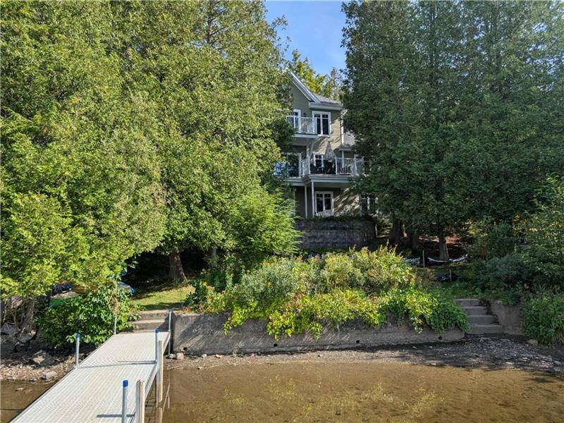 NOUVEAU CHALET/Orford/Lac à la Truite