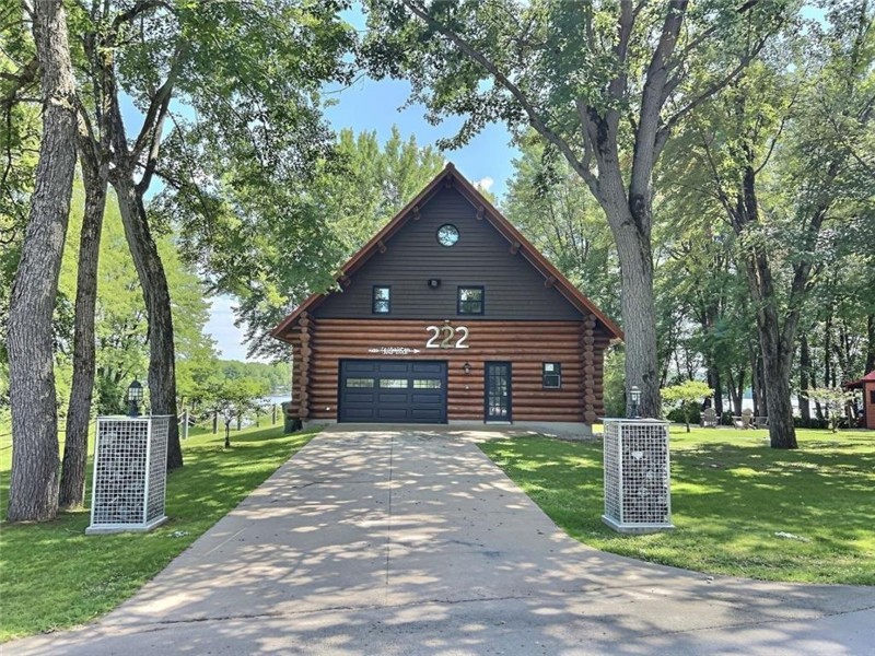 LE CHALET EN BOIS ROND