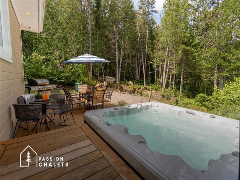 * PASSION CHALETS * | L'ATUK | SPA - ACCÈS LAC - EMBARCATIONS - BILLARD - SKI