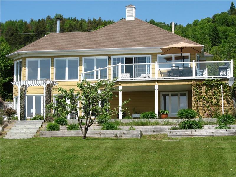 Océane: Rien entre le fleuve et vous!