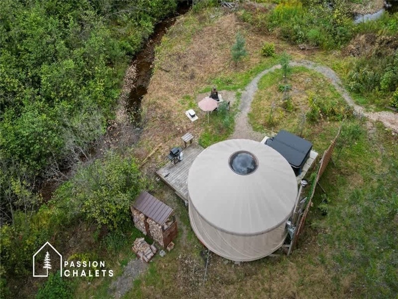 * PASSION CHALETS * | YOURTE LA BOHÉMIENNE | SPA - NATURE - COIN FEU