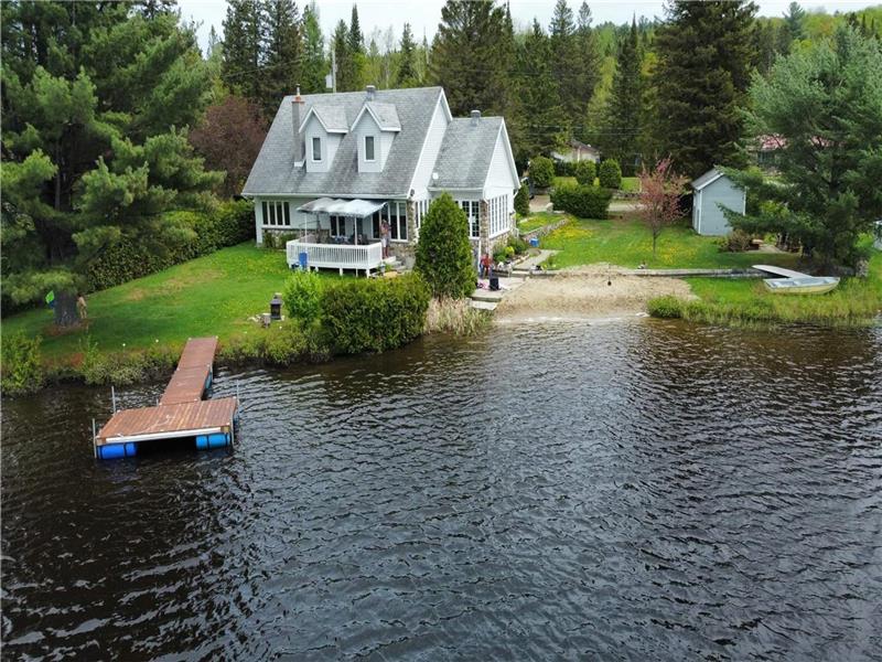 Private beach, Spa & Ski