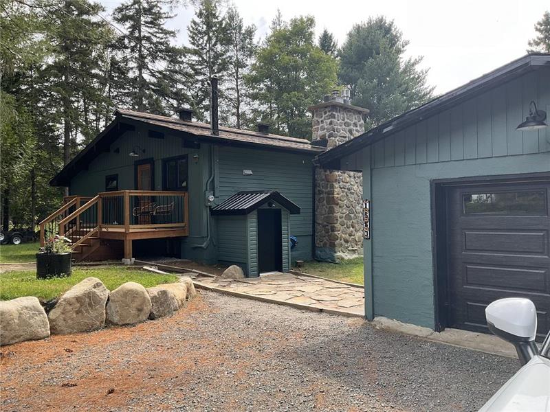 Cottage for rent in Val David