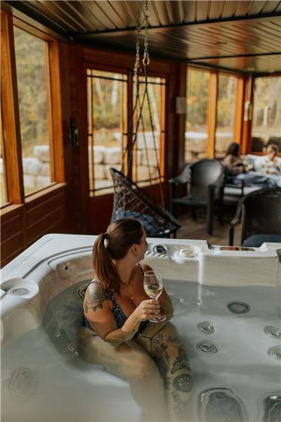 Luxueux Chalet le Boreal 131 - Spa / Billard / Foyers / Bord de l?eau privé