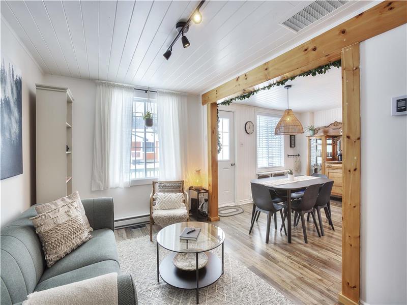 La Rustique du village -Accès direct aux sentiers de motoneige