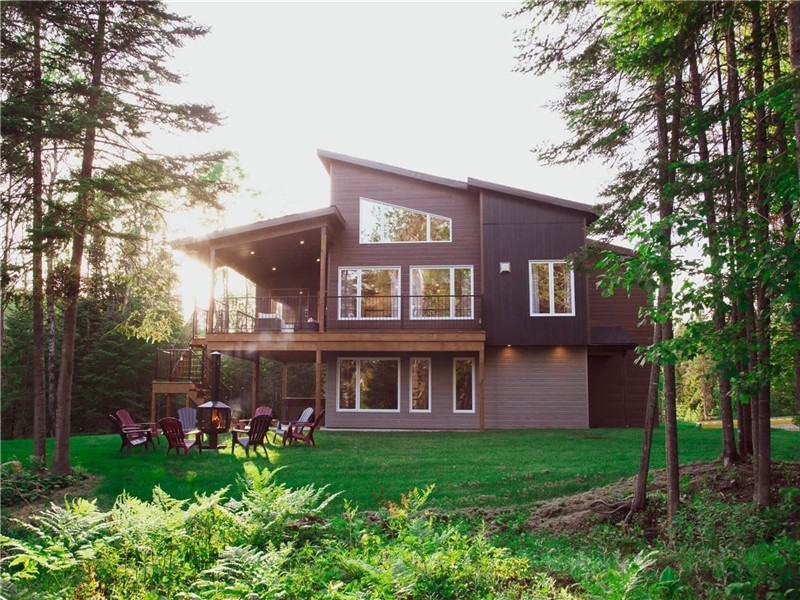 * PASSION CHALETS * | L'ÉVEIL DE LA NATURE | SPA - SAUNA - LAKE - GAMES TABLE - SKI VAL ST-CÔME