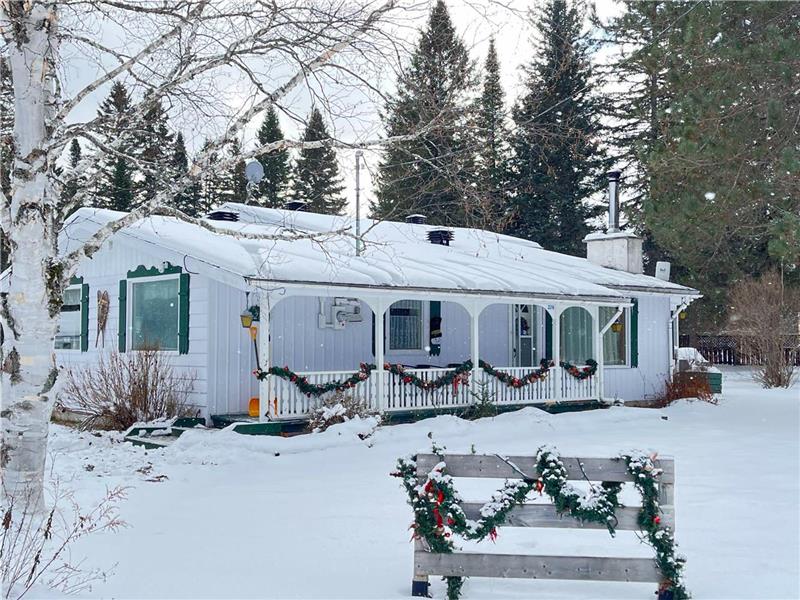 L'Épinette - vintage et chaleureux, spa, foyer, salle de jeux, abordable !