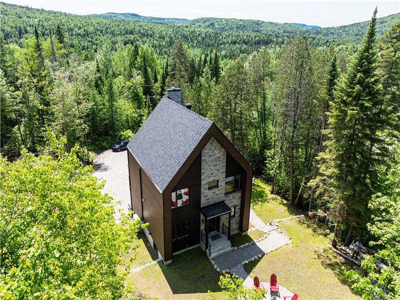 Chalet la Belle Montagne- Nature & Spa à Lanaudière