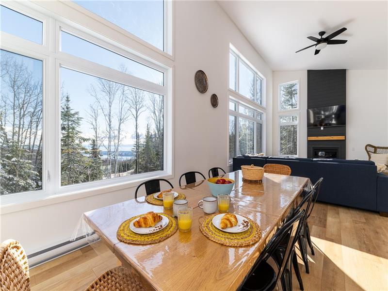 Au Clair de Lune 103 | Spa, BBQ, accès aux sentiers