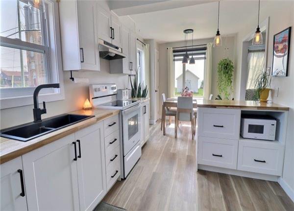 Maison, chalet en Gaspésie avec vue sur la mer