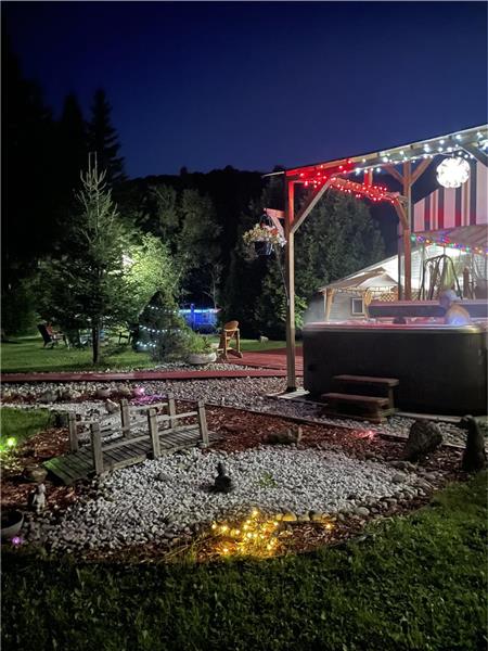 Chalet Paradis et Spa,Chertsey