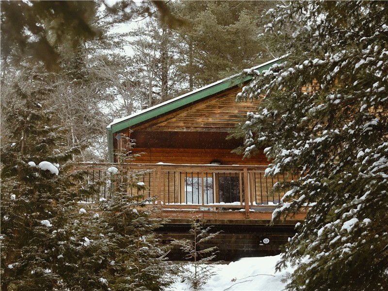 * PASSION CHALETS * | L'HÔRIZON SUR LE LAC | SPA - LAKESIDE - DOCK - WATERCRAFTS - FIREPLACES - BBQ