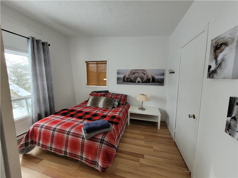 Sherbrooke , L'Émeraude sur la rive, chalet à louer