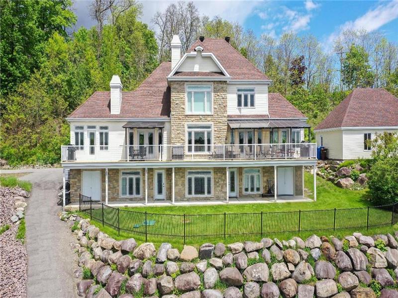 Chalet luxueux - bord de l'eau - Maison intergénérationnelle