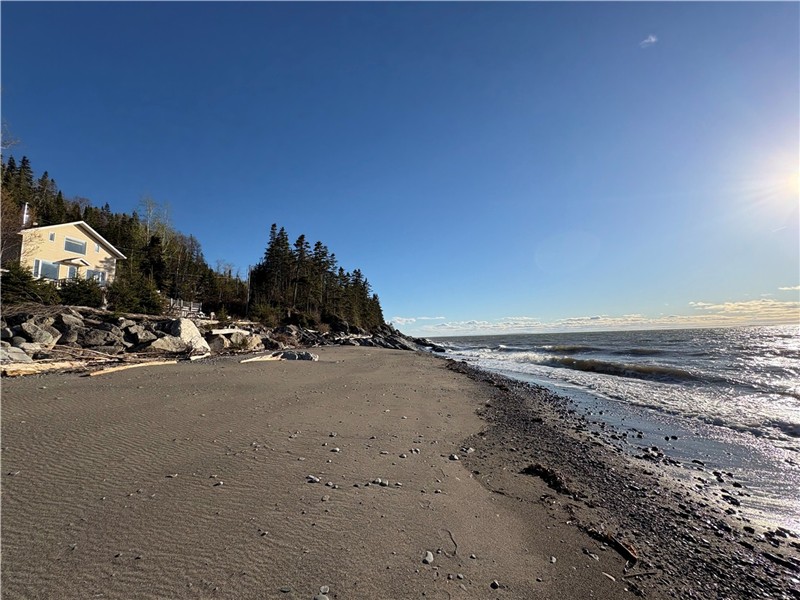 Chalet rustique à louer (bord de mer) - Plage privée - Bas-St-Laurent