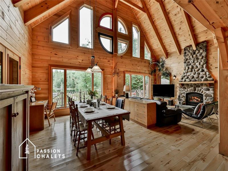 * PASSION CHALETS * | SMALLIAN | RIVERFRONT - PRIVATE DOCK - WATERCRAFTS - BBQ - FIREPLACE - VERANDA