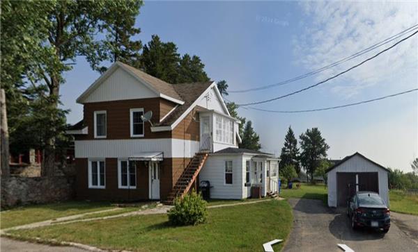Appartement à Saint-Siméon terrain privé et superbe vue sur le fleuve