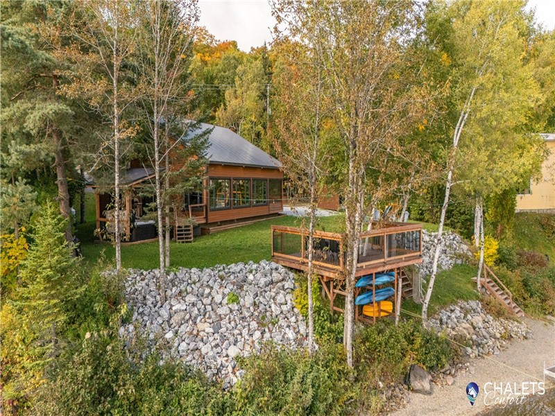 Domaine Riverin - Hot tub and Dock