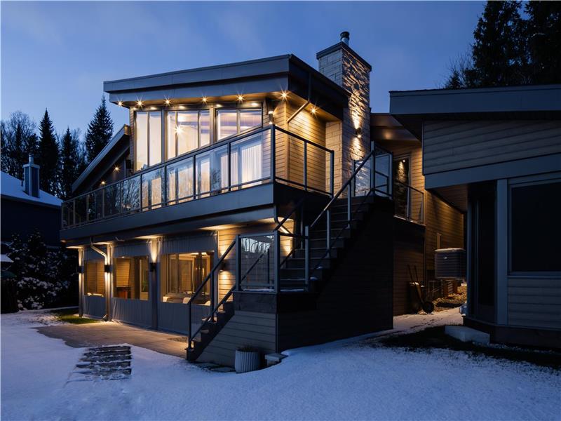 Exceptionnal seasonal at Lac St-Joseph, 3 bedrooms