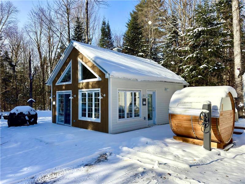 Pur Nature Garthby and Sauna