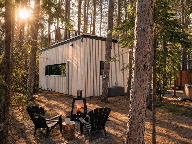 Unique tiny cabins site | Private hot tub, beach, volleyball, pets allowed