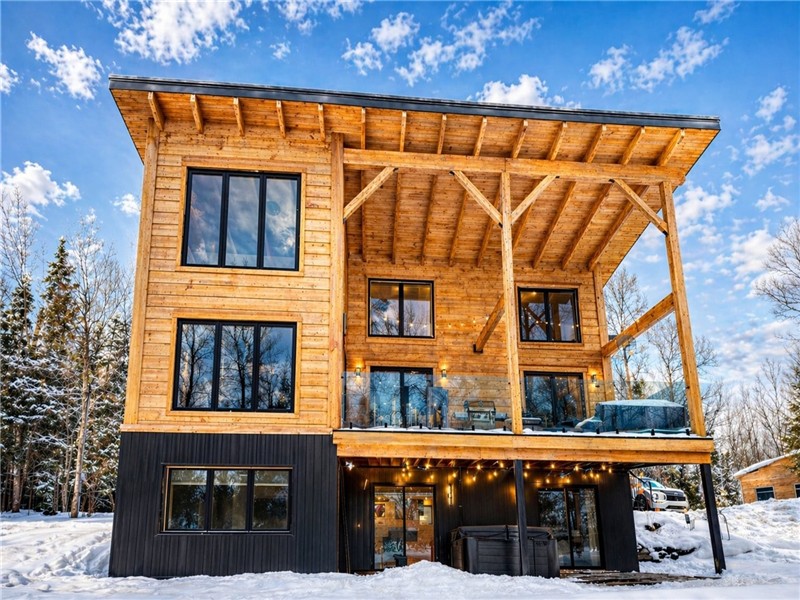 Chalet en bois au bord du lac Preissac | Spa & Sauna