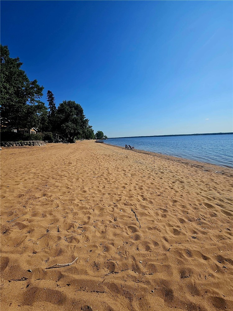 Beach House cottage/ outaouais river