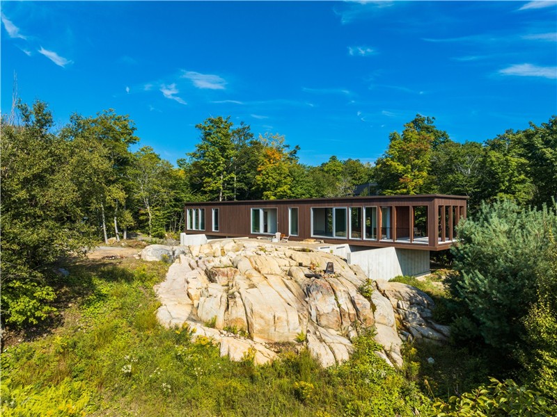 Maison Nord: Architectural Mountain Home