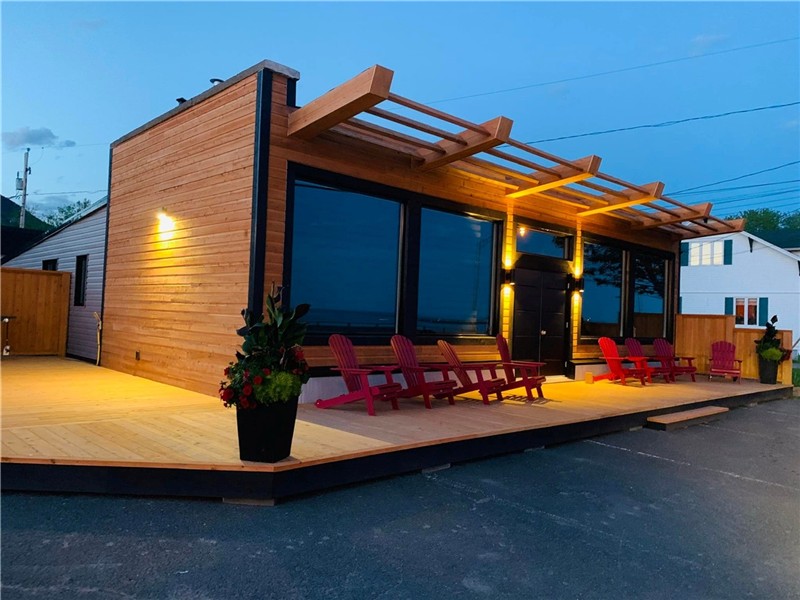 Beautiful, fully equipped cottage with a view of Chaleur Bay