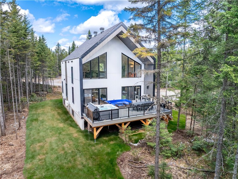 Game Room, Spa & Sauna | Le Drakkar