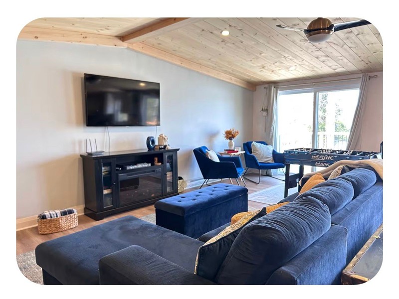 Thérapie au bord du lac | Chalet bleu sur le lac Patterson