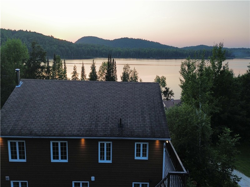 Nature Getaway Near Ottawa | Perfect for Large Groups