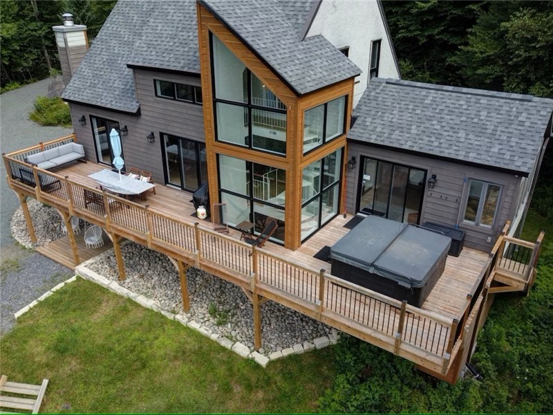 Chalet des Cimes 4 chambres vue sur le lac, spa , acces au lac AC