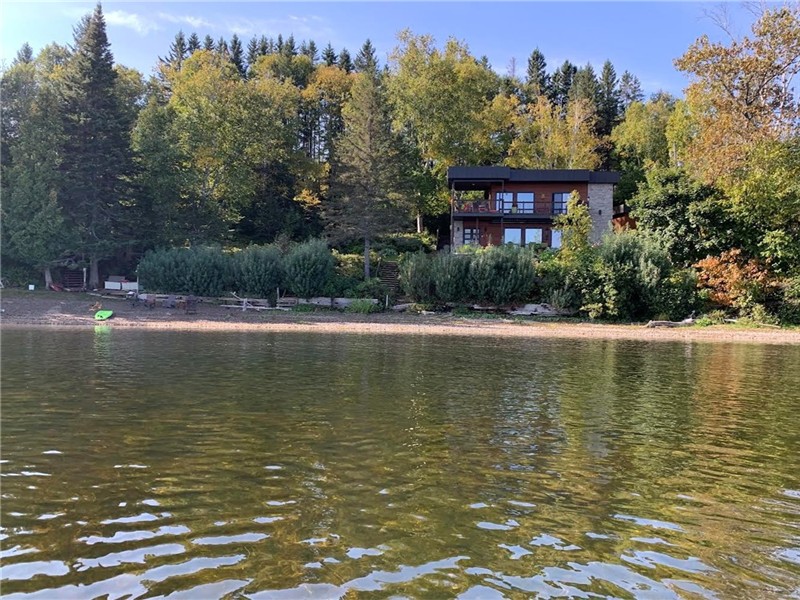Maison / Chalet à vendre à Cabano Témiscouata sur le lac