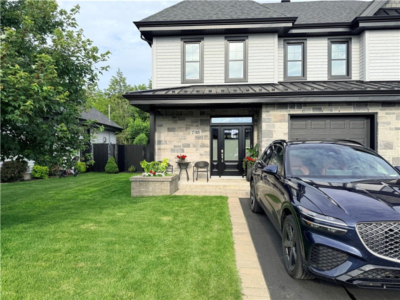 Maison de ville haut de gamme Bromont