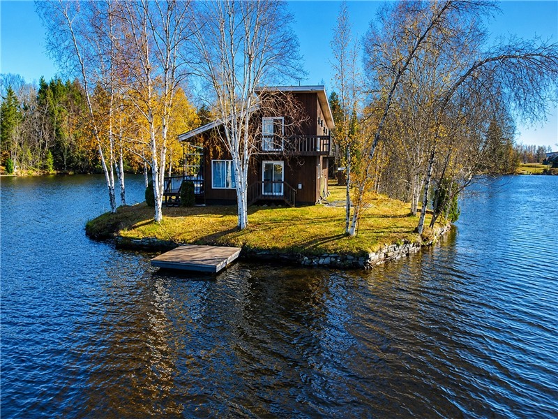Presqu'île privée et historique (chalet Ovila)