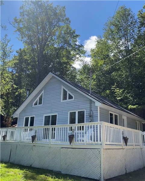 Romantic Nature or Telework Retreat – Bowman, Québec