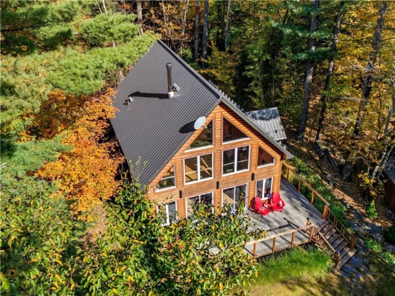 Chalet La Libellule – Your serene getaway near the lake, spa, golf and ski, in the heart of Orford
