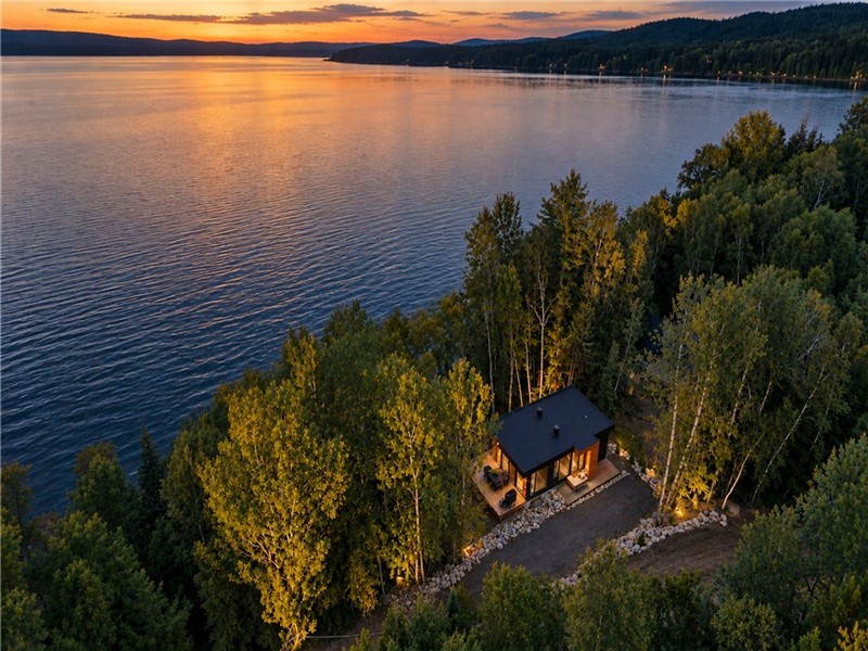 Le Cømie | Bord de l'eau | Lac Sacacomie