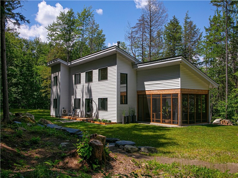 Seasonal Ski Rental Chalet – 15 Minutes from Mont-Orford Slopes