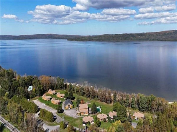 Le Numéro 1- Condo au bord du Lac Matapédia