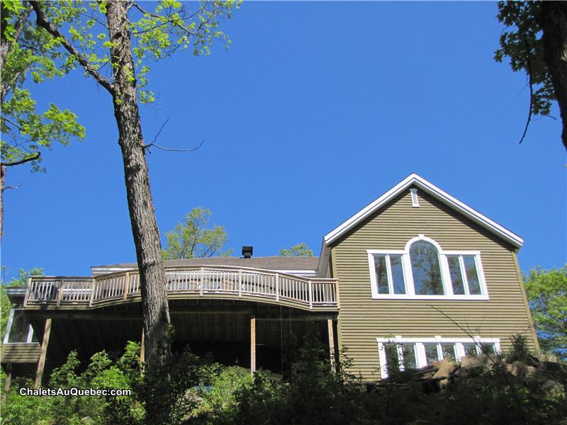 Lakefront - Sahara Oasis