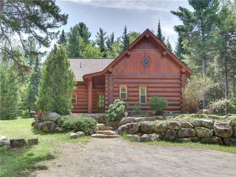 Le Lapin Douillet, luxueux chalet en bois rond, Les Trésors Fiddler - OPTION ACCÈS AU RESORT