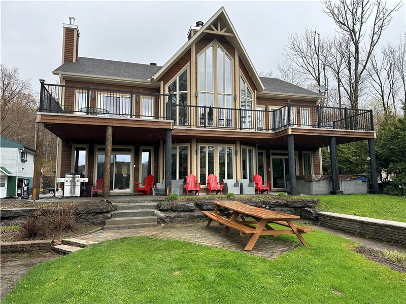 Chalet Lac Sept-Îles (Le Jardin)