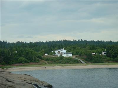 Le Paradis sur Mer (3 kilomtre  l'ouest de Port Cartier) directement sur le bord de l'eau