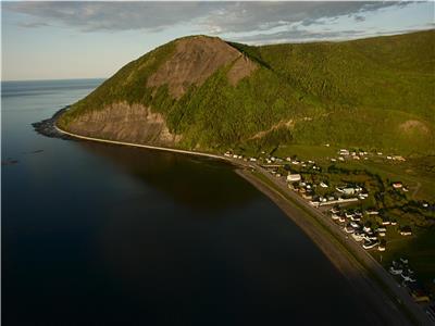 Maison avec vue sur mer  Mont-St-Pierre en Haute Gaspsie